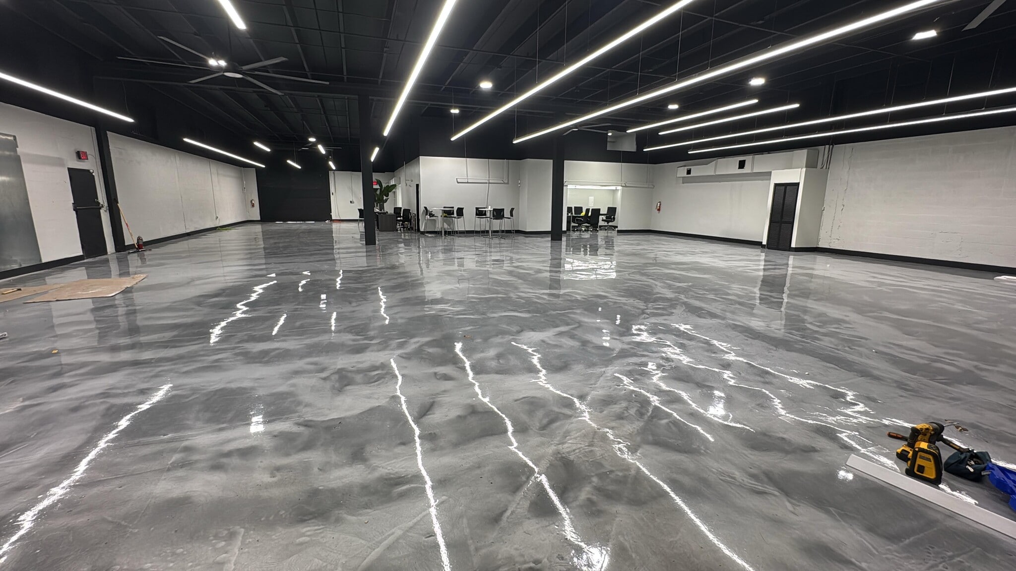 36 XX NW 76 Ave, Miami, FL à louer Photo intérieure– Image 1 sur 18