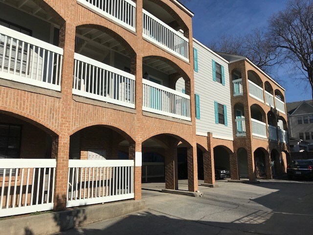 406 W 9th St, Charlotte, NC à vendre - Photo de l’immeuble – Image 2 sur 14