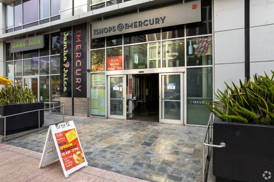 3800 Wilshire Blvd, Los Angeles, CA à louer - Photo de l’immeuble – Image 2 sur 5