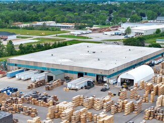 Plus de détails pour 112 N Mainline Dr, Seymour, WI - Industriel/Logistique à vendre