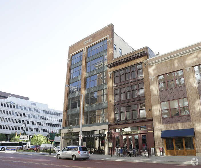 190 Monroe Ave NW, Grand Rapids, MI à vendre - Photo de l’immeuble – Image 3 sur 7