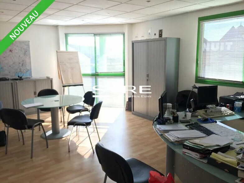 Bureau dans Septèmes-les-Vallons à louer - Photo de l’immeuble – Image 3 sur 4