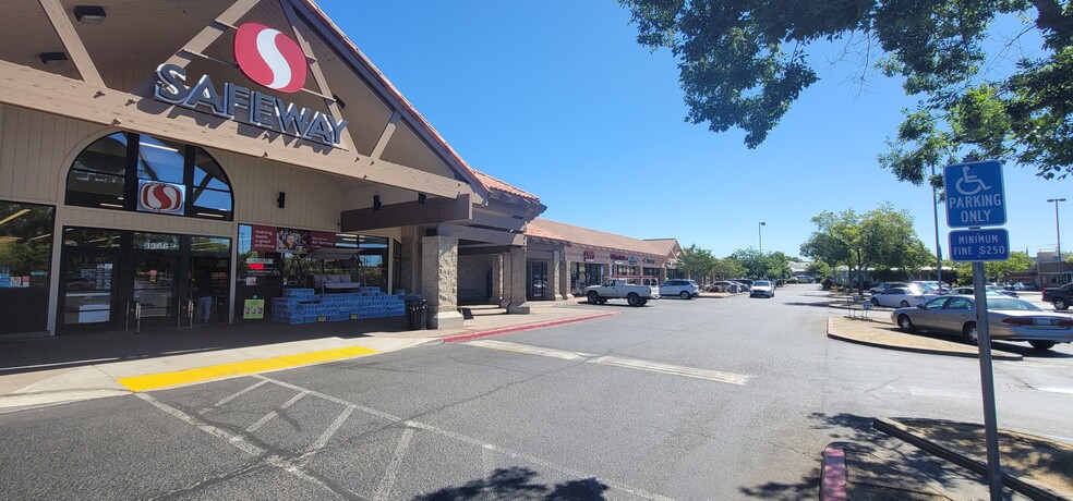 1354-1366 East Ave, Chico, CA à louer - Photo de l’immeuble – Image 1 sur 7
