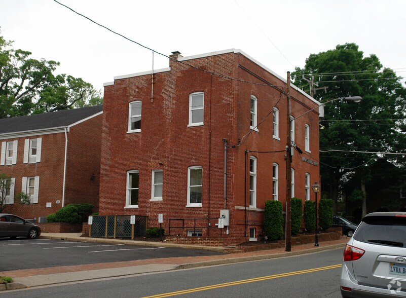 4029 Chain Bridge Rd, Fairfax, VA à vendre - Photo de l’immeuble – Image 3 sur 10