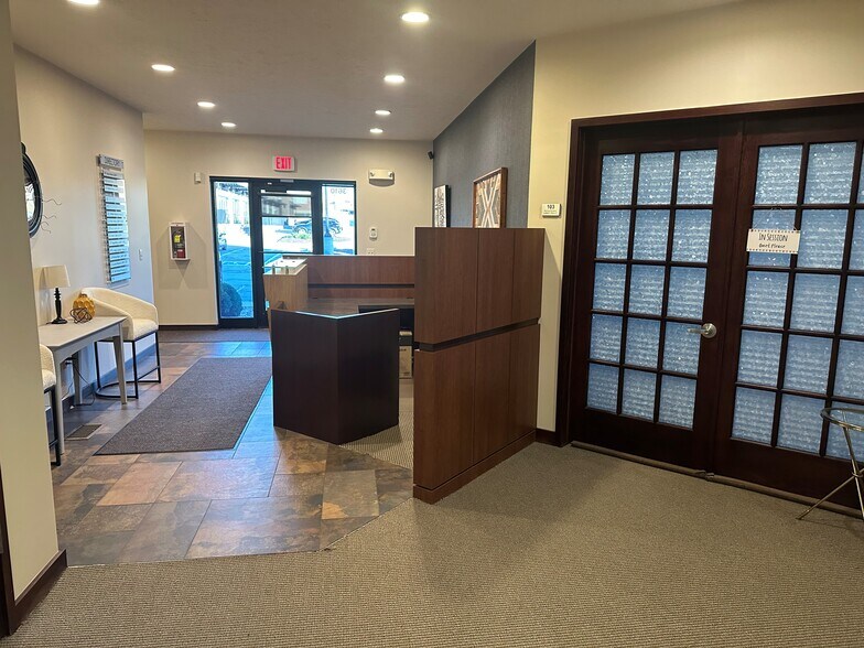 3606-3614 N 163rd Plz, Omaha, NE à louer - Photo intérieure – Image 3 sur 17