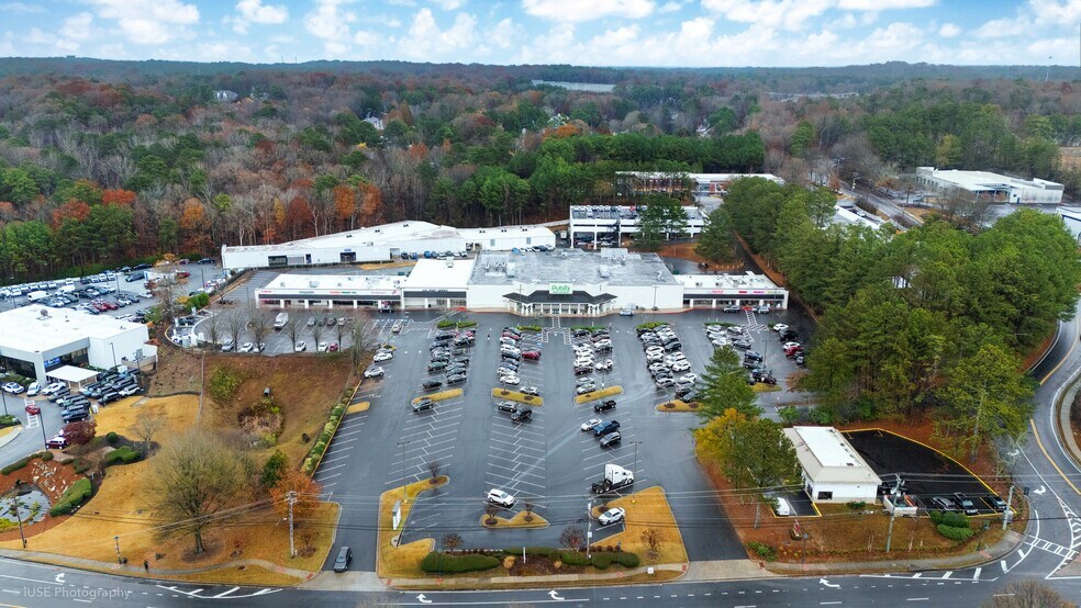 7507 NE Roswell Rd, Atlanta, GA à louer - Photo de l’immeuble – Image 3 sur 21