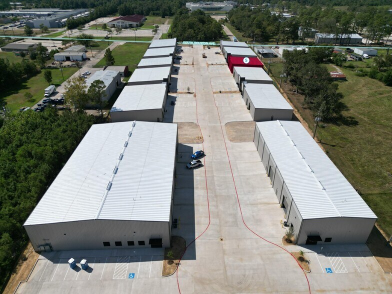 2323 S Houston Ave, Humble, TX à vendre - Aérien – Image 2 sur 5