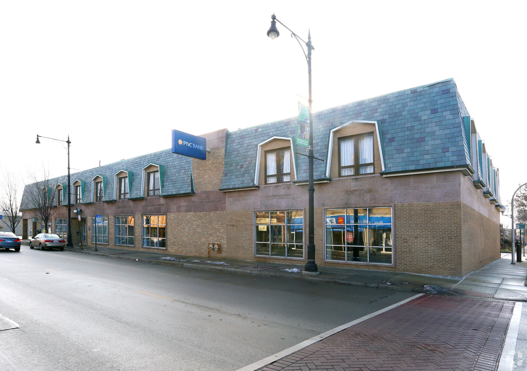 5455 W Belmont Ave, Chicago, IL à vendre Photo principale– Image 1 sur 7