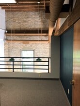 2324 University Ave W, Saint Paul, MN à louer Photo intérieure– Image 2 sur 6