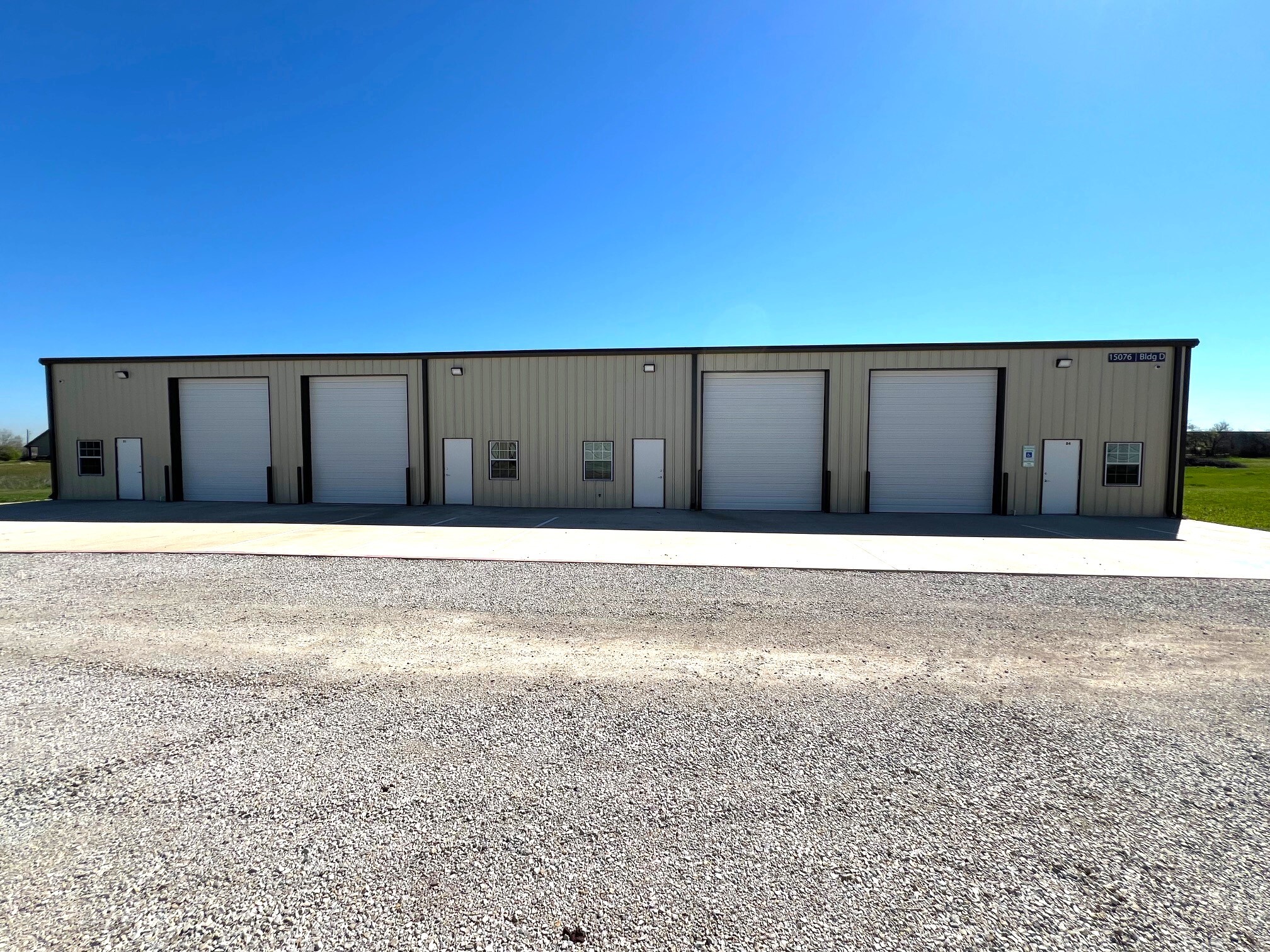 15060 US Highway 380 W, Krum, TX à louer Photo de l’immeuble– Image 1 sur 9