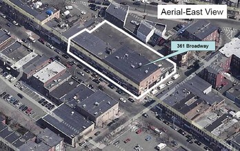361-385 Broadway, Chelsea, MA - Vue aérienne  vue de carte