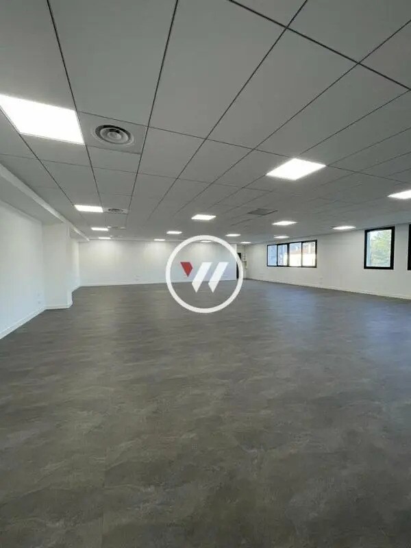 Bureau dans Aubagne à louer Photo principale– Image 1 sur 10