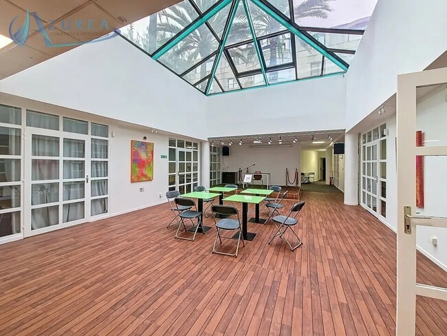 Plus de détails pour Bureau à vendre