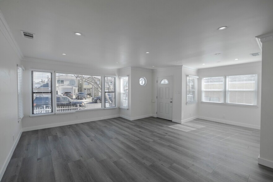 14413 Firmona Ave, Lawndale, CA à louer - Photo principale – Image 1 sur 22
