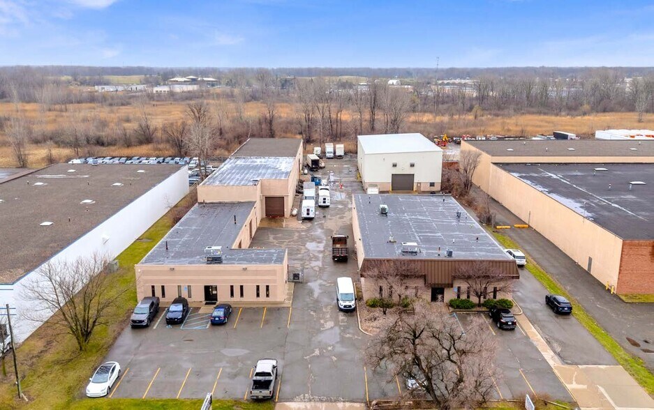 25485 Brest Road, Taylor, MI à vendre - Photo principale – Image 1 sur 10