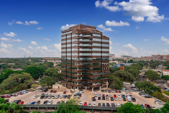 Plus de détails pour 8122 Datapoint Dr, San Antonio, TX - Bureau/Médical à louer