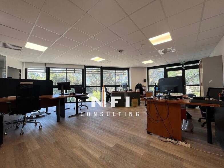 Bureau dans Valbonne à louer - Photo de l’immeuble – Image 3 sur 6