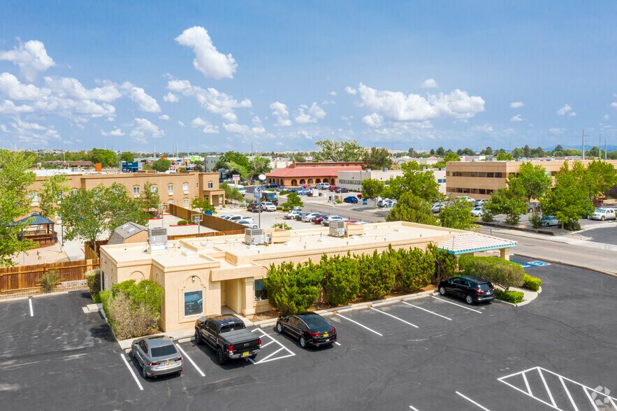 4120 Barbara Loop, Rio Rancho, NM à vendre - Photo de l’immeuble – Image 2 sur 4