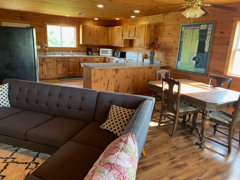 2646 County Road 382, Dora, MO à vendre - Photo de l’immeuble – Image 3 sur 29