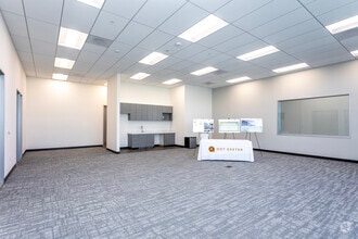 5070 Glacier St, Lathrop, CA à louer Photo intérieure– Image 2 sur 11