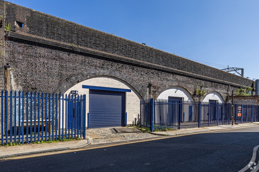 A-26 Cudworth St, Londres à louer - Photo principale – Image 1 sur 2