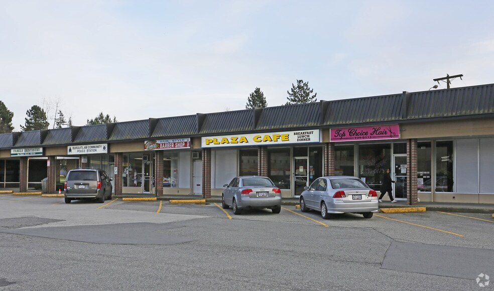 526-552 Clarke Rd, Coquitlam, BC à louer - Photo de l’immeuble – Image 2 sur 14