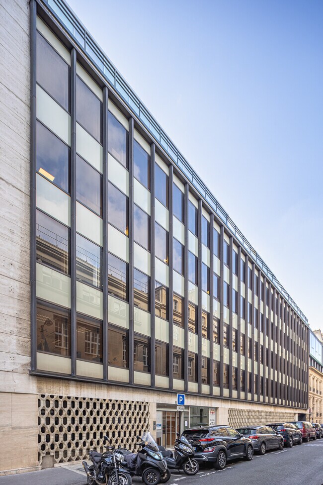 Plus de détails pour 7-13 Rue De Bucarest, Paris - Bureau à louer