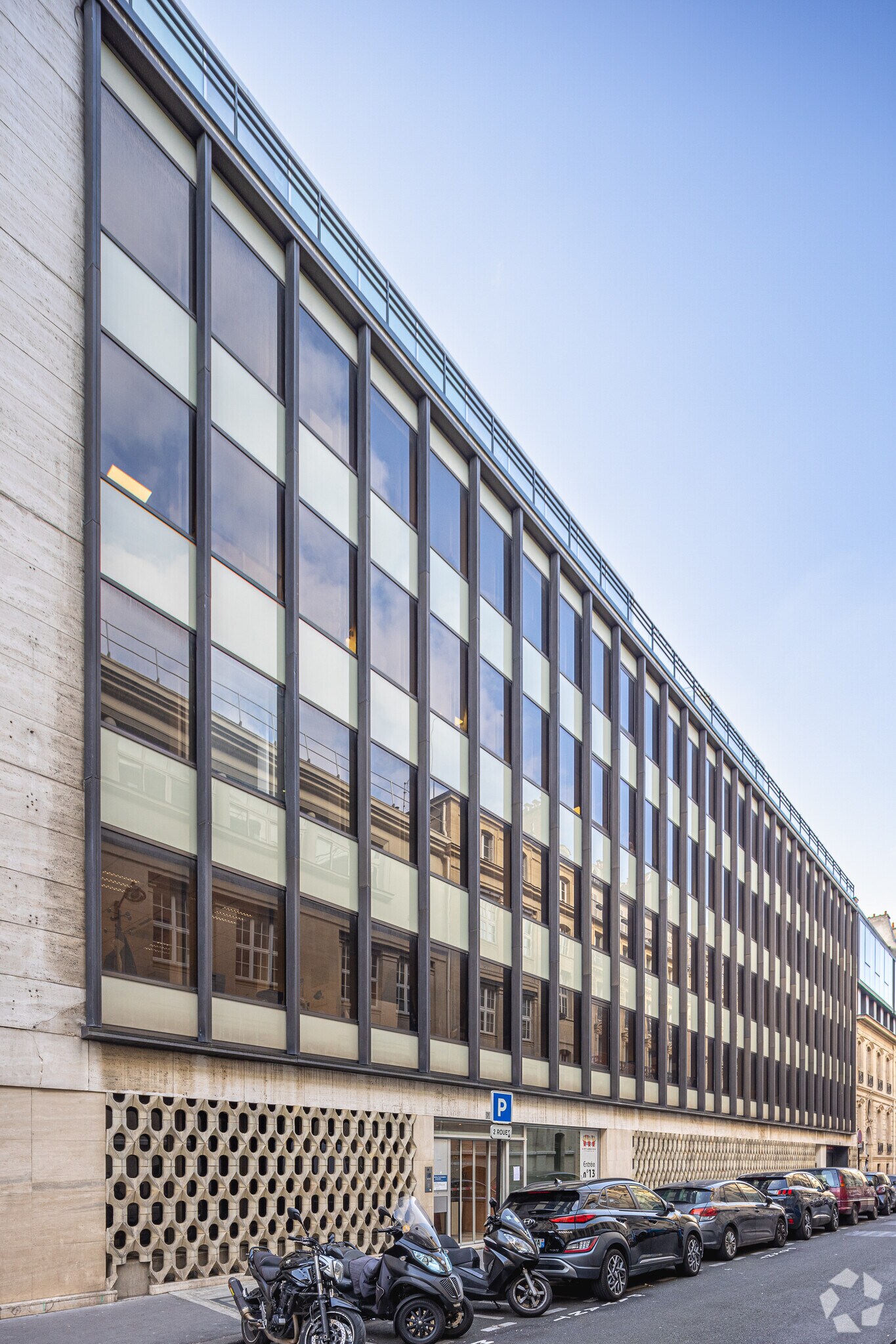 7-13 Rue De Bucarest, Paris à louer Photo principale– Image 1 sur 25