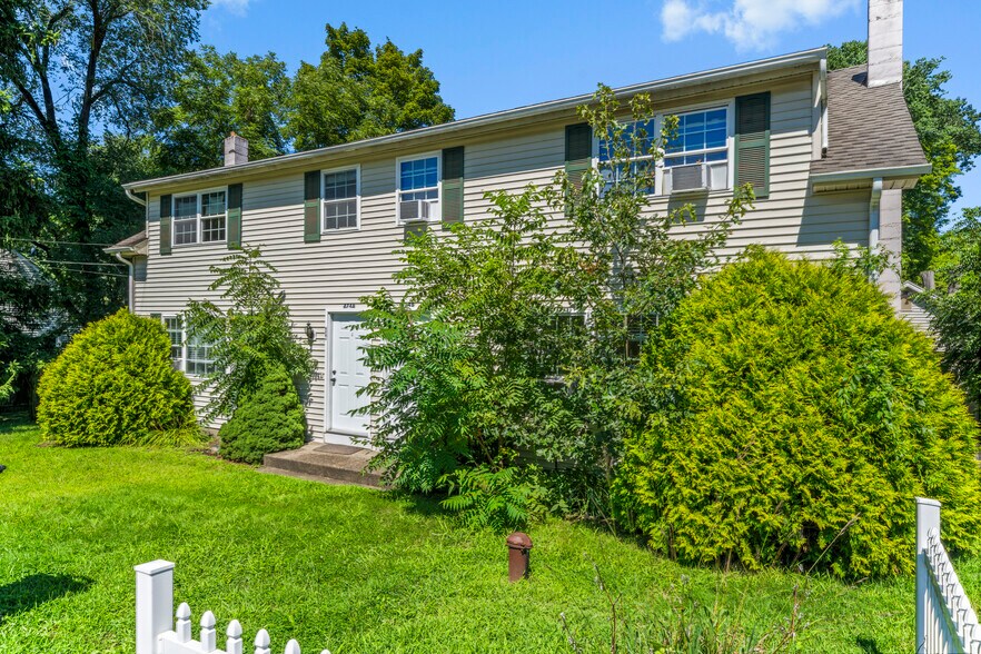 6 Eagle Ct, Storrs Mansfield, CT à vendre - Photo de l’immeuble – Image 2 sur 8