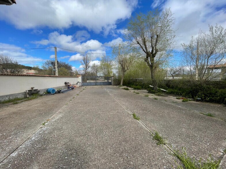 Avenida Juventud, 9, Muñogalindo, Ávila à vendre - Photo de l’immeuble – Image 3 sur 14