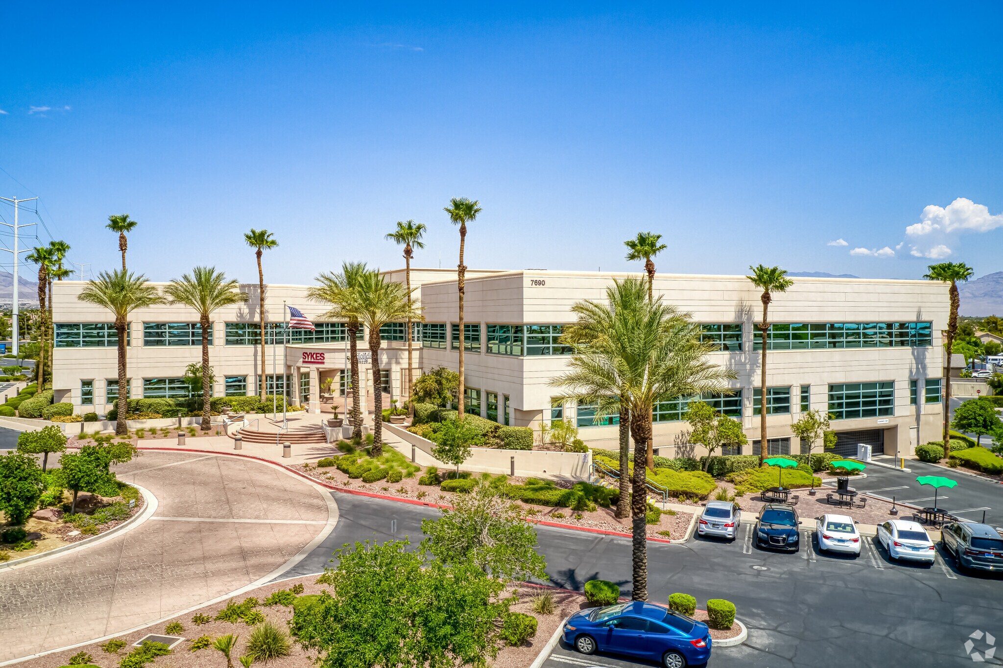 7690 W Cheyenne Ave, Las Vegas, NV à vendre Photo principale– Image 1 sur 11