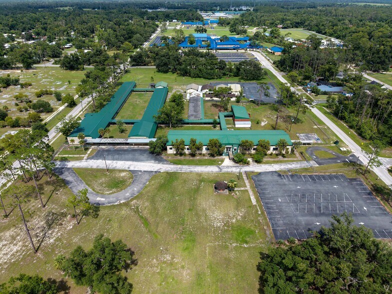 502 N Center St, Perry, FL à vendre - Photo de l’immeuble – Image 2 sur 55