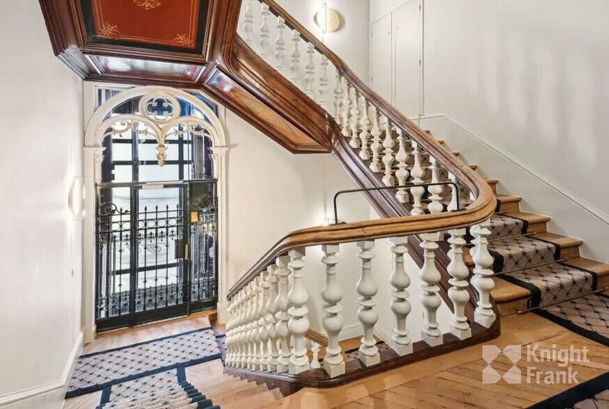 46 Rue De Londres, Paris à louer - Photo de l’immeuble – Image 2 sur 7