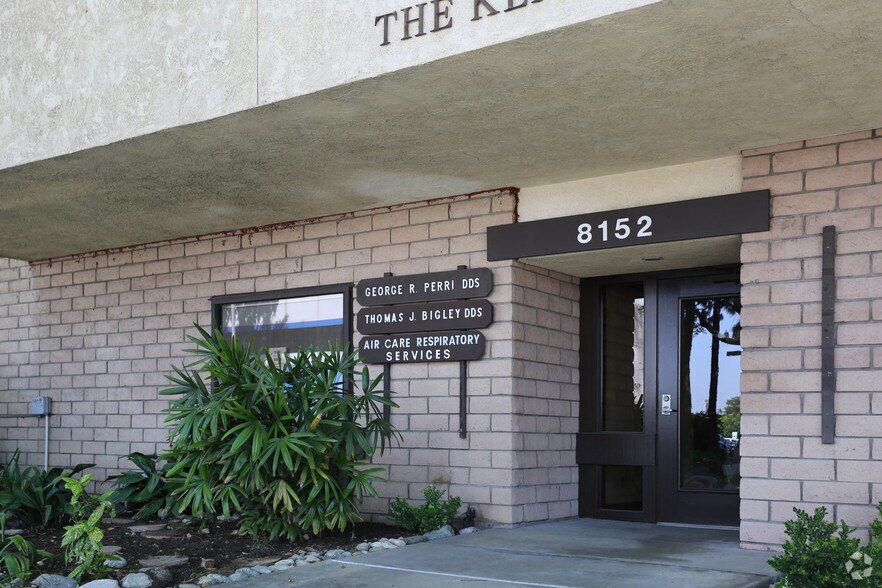 8152 Painter Ave, Whittier, CA à vendre - Photo de l’immeuble – Image 3 sur 8