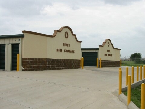 36 Sam Pearl Blvd, Brownsville, TX à vendre - Photo de l’immeuble – Image 2 sur 20