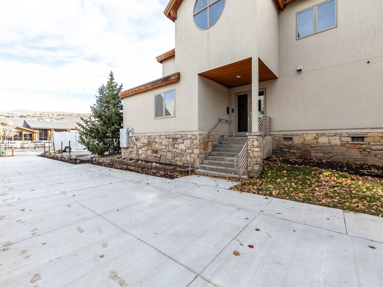2064 Prospector Ave, Park City, UT à louer - Photo de l’immeuble – Image 3 sur 12