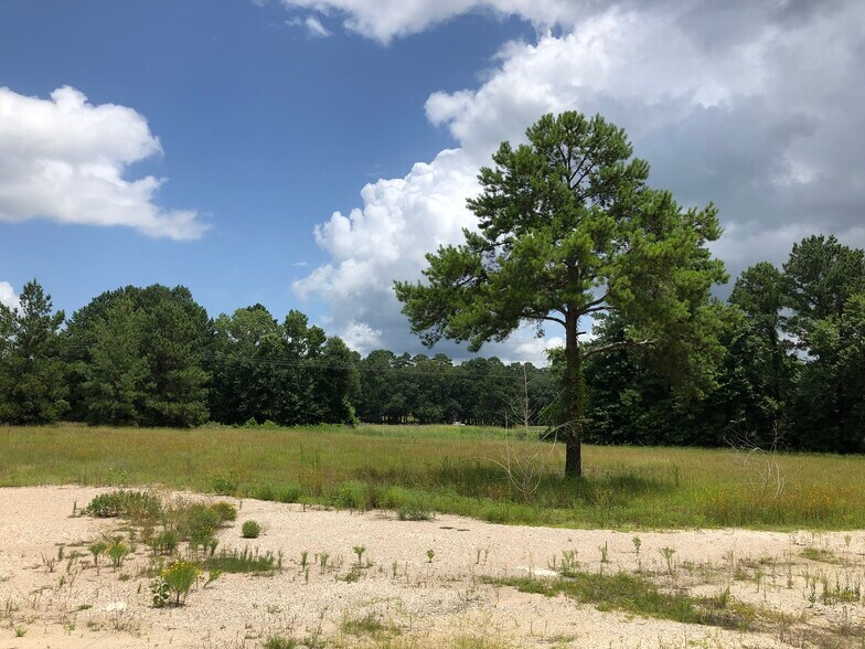 2107 Martin Luther King Jr Blvd, Lufkin, TX à vendre - Photo de l’immeuble – Image 2 sur 8