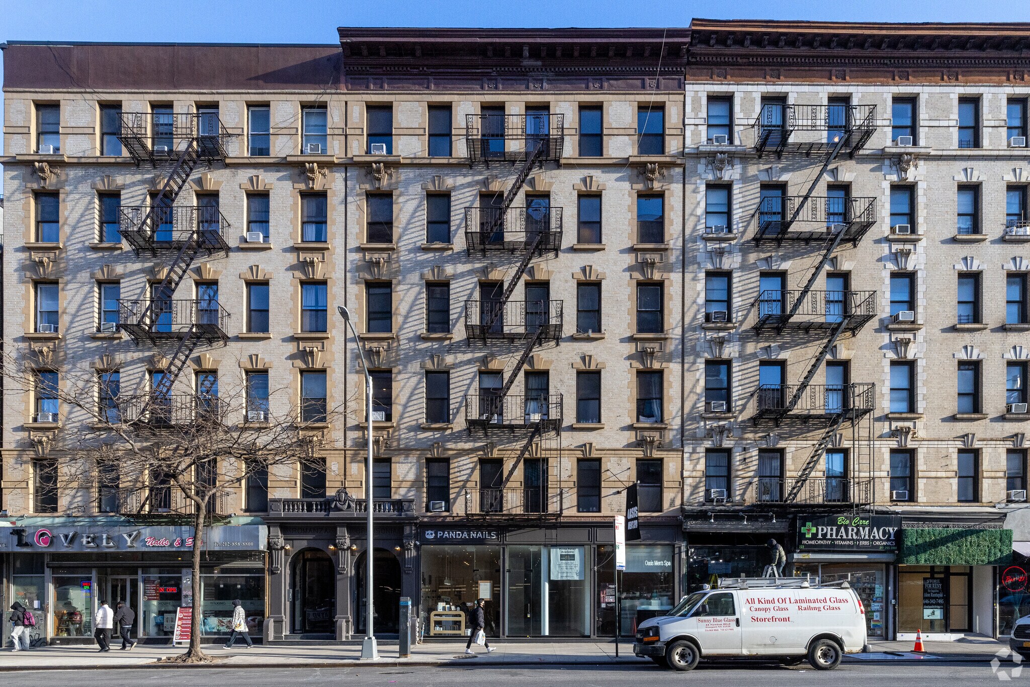 228 8th Ave, New York, NY à louer Photo principale– Image 1 sur 6