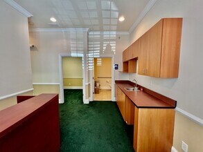 4652 Lawrenceville Hwy, Lilburn, GA à vendre Photo intérieure– Image 2 sur 29