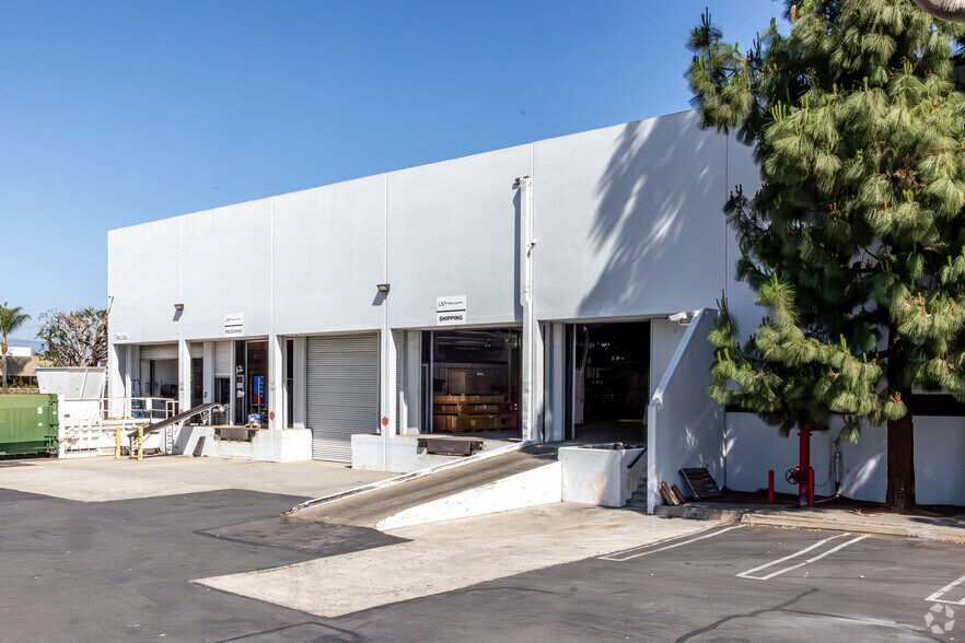 1791 Deere Ave, Irvine, CA à louer - Photo de l’immeuble – Image 2 sur 5