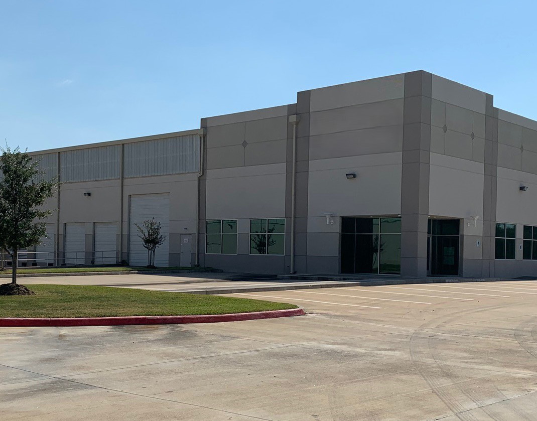945 Trinity Dr, Mansfield, TX à louer Photo de l’immeuble– Image 1 sur 4