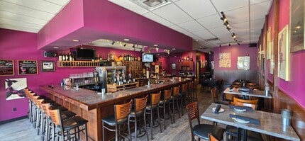 1028 Route 146, Clifton Park, NY à louer Photo intérieure– Image 1 sur 33