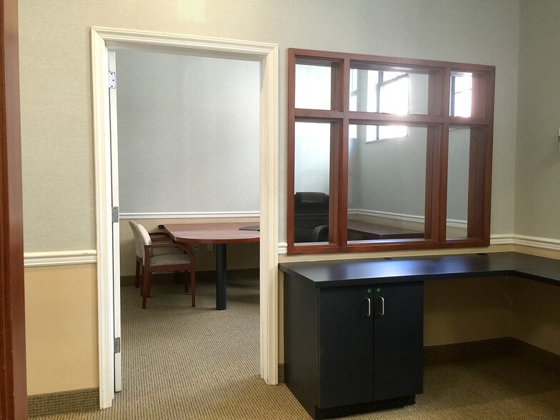 235 Main St, Hackensack, NJ à louer - Photo de l’immeuble – Image 3 sur 13
