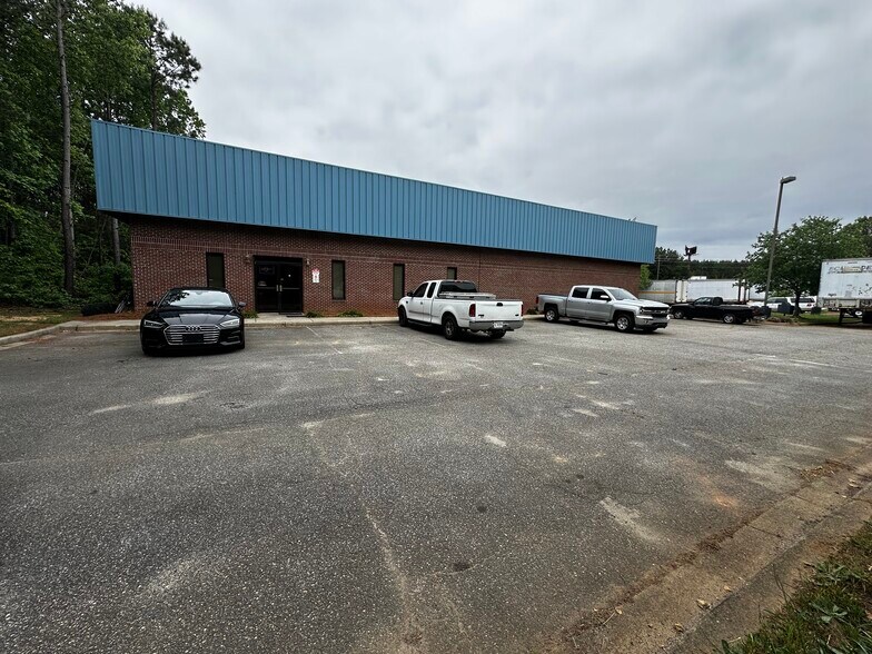 191 Clear Springs Ct, Greer, SC à vendre - Photo de l’immeuble – Image 2 sur 14