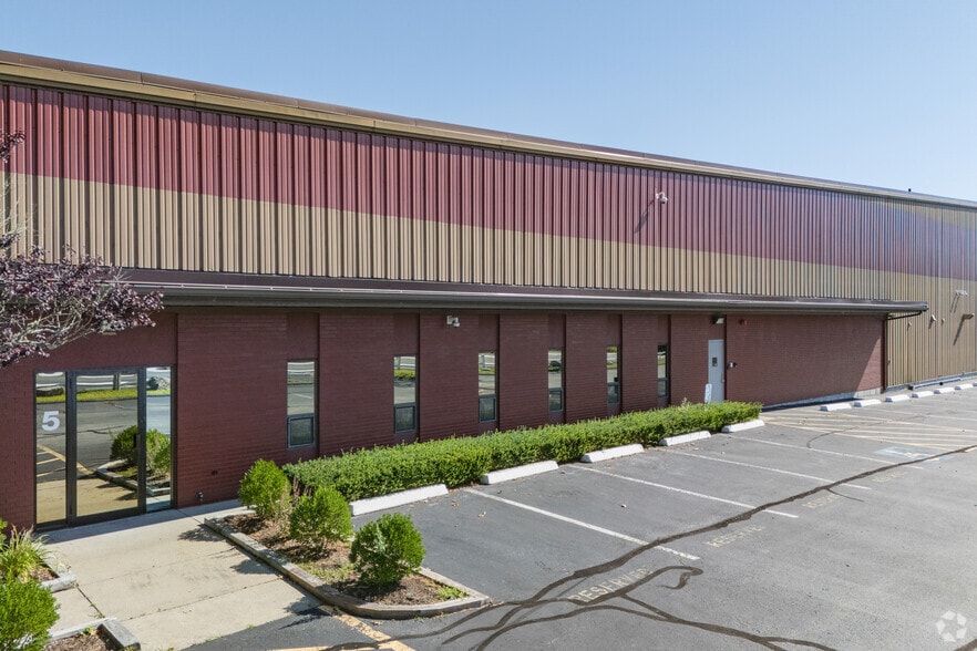 5 Industrial Dr, Mattapoisett, MA à vendre - Photo principale – Image 1 sur 31