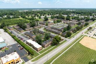 800 E Grand Ave, Carbondale, IL - VUE AÉRIENNE  vue de carte