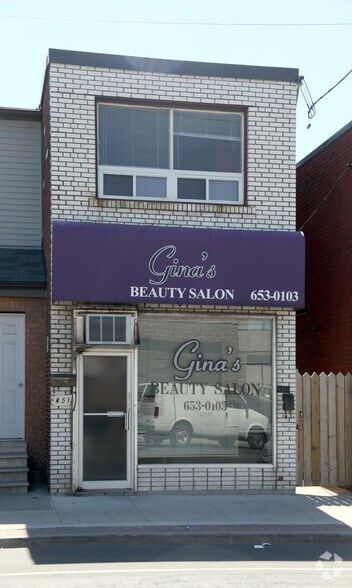 451 Rogers Rd, Toronto, ON à vendre - Photo de l’immeuble – Image 2 sur 2
