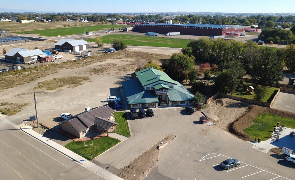 888 N Whitley Dr, Fruitland, ID à vendre - Photo de l’immeuble – Image 1 sur 6