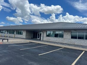 2501 Technology Dr, Bentonville, AR à louer Photo de l’immeuble– Image 1 sur 4