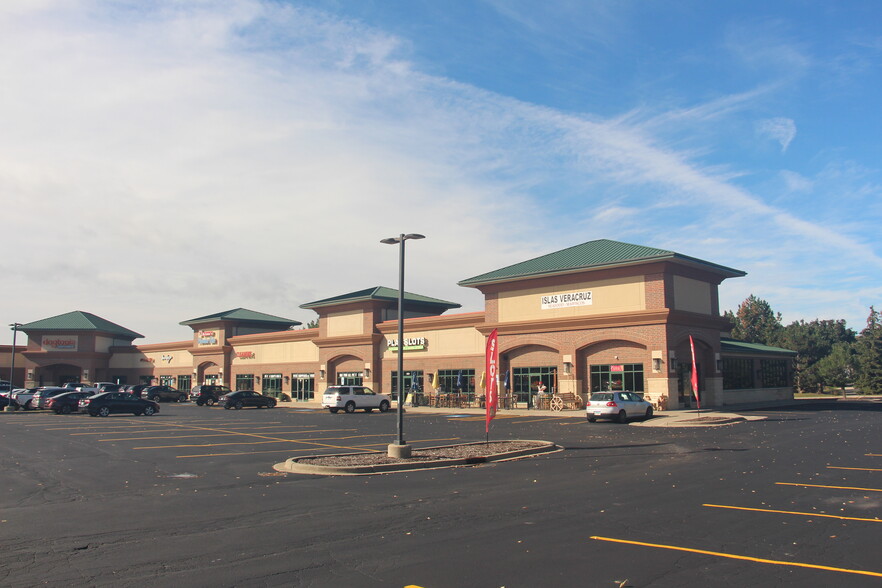 558-586 Randall Rd, South Elgin, IL à louer - Photo de l’immeuble – Image 1 sur 5